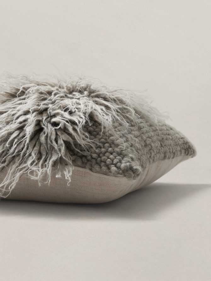 Lizhnyk Fuzzy Pillow - Image 3