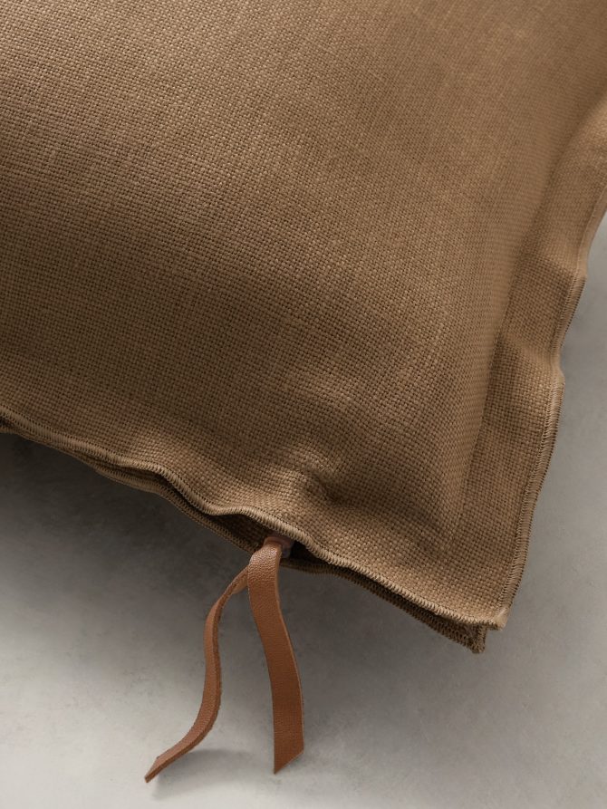 European Linen Pillow - Image 3