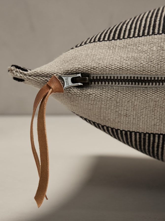 Hand-Crafted Cotton Jute Pillow - Image 3