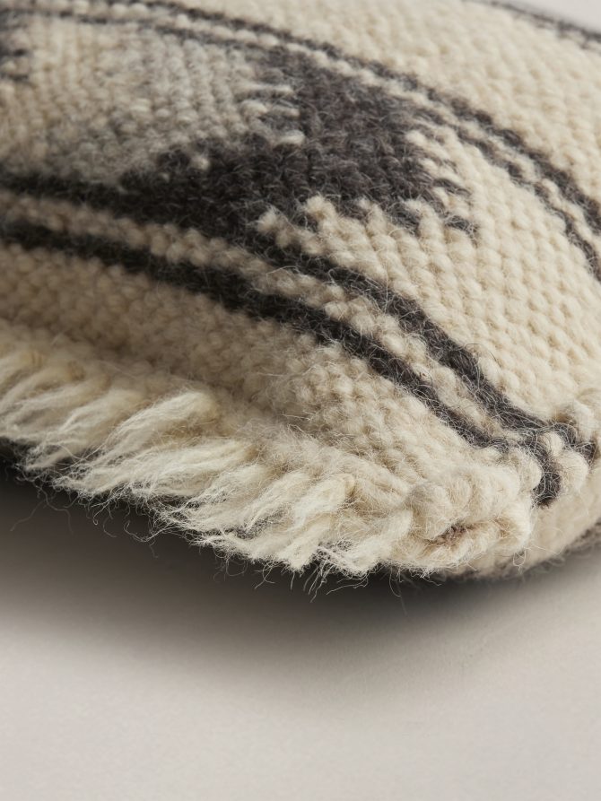 Lizhnyk Fuzzy Pillow - Image 5