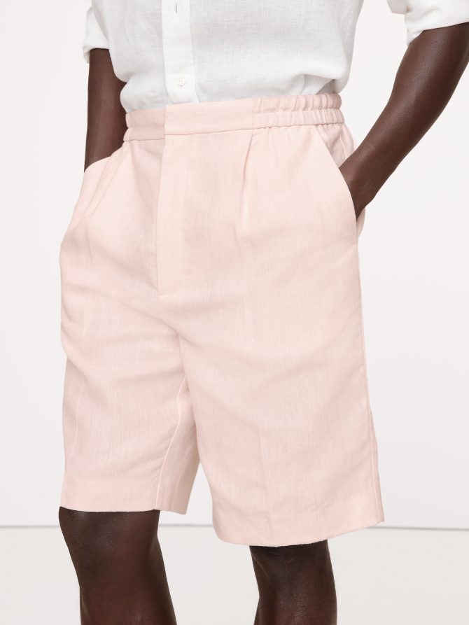 9.5" Linen Pleated Pull-On Short - Image 3