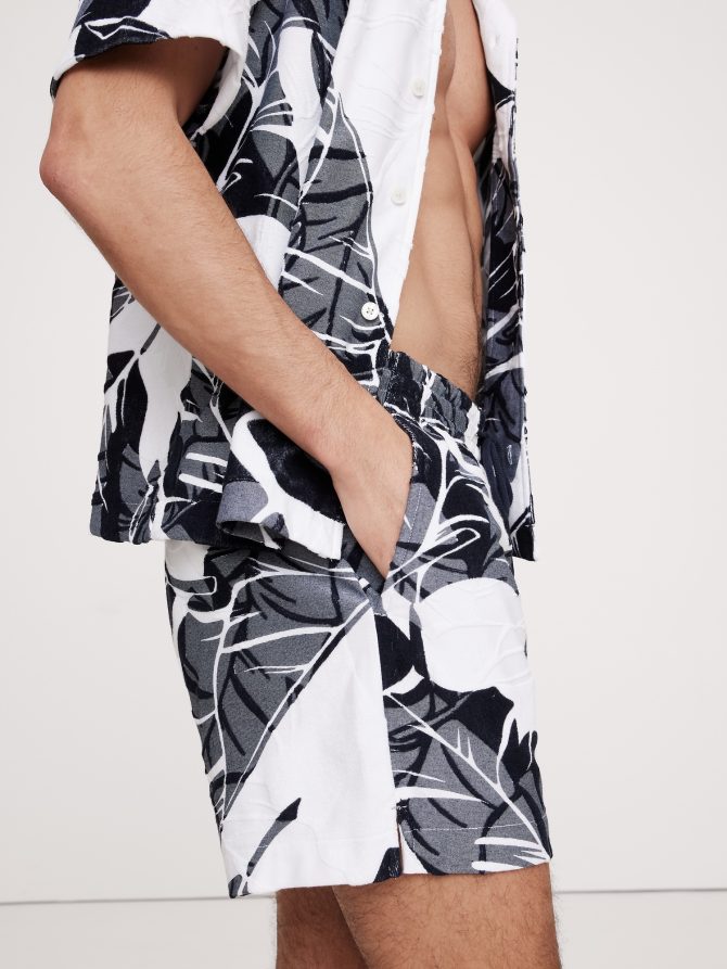 5" Floral Terry Pull-On Short - Image 3