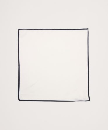 Kia Silk Pocket Square