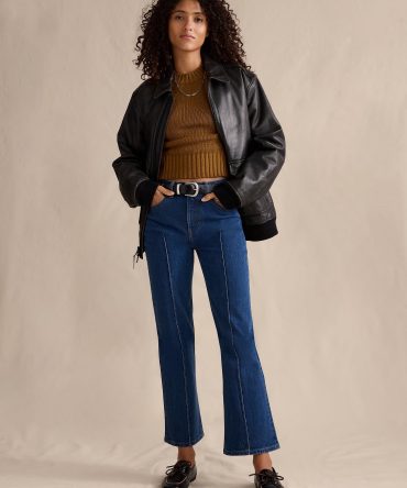HIGH-RISE BOOTCUT JEAN