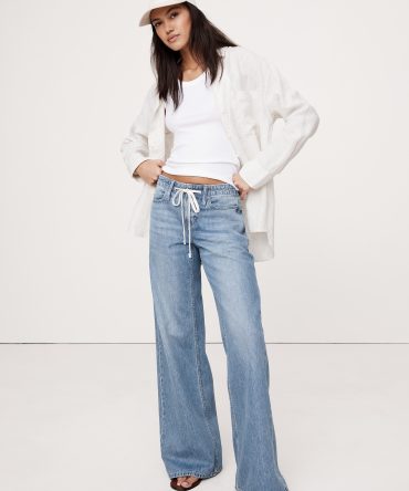 Mid-Rise Wide-Leg Drawstring Jean