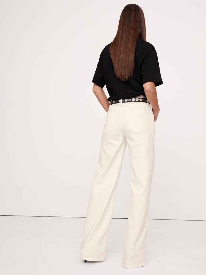 The Icon Classic Wide-Leg Jean - Image 5