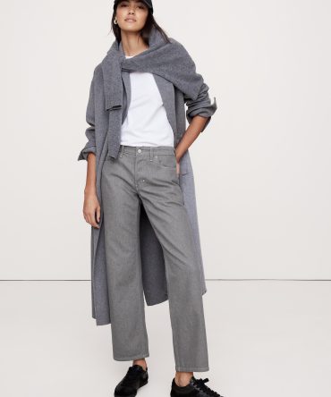 Mid-Rise Straight Ankle Jean
