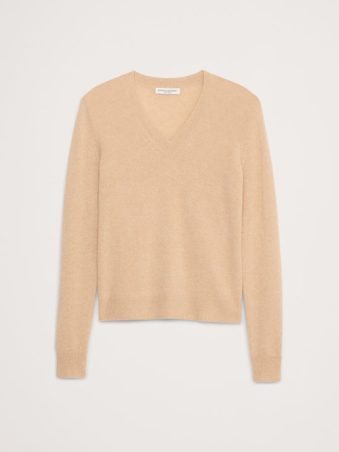 Lightweight Cashmere V-Neck Sweater - Image 7