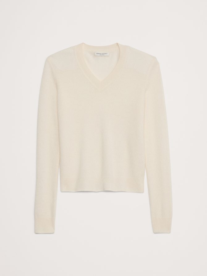 Lightweight Cashmere V-Neck Sweater - Image 8