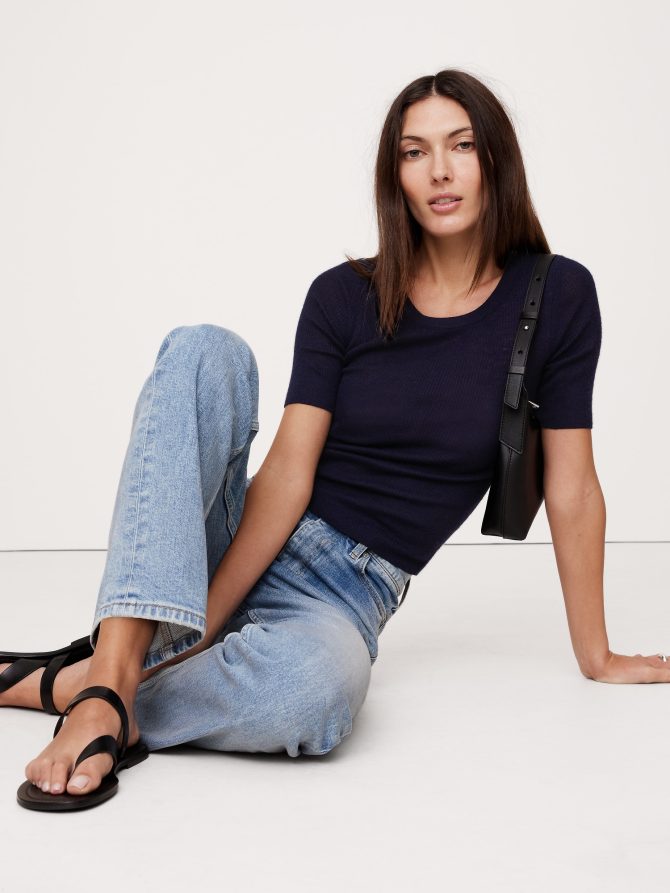Featherweight Cashmere Scoop-Neck Sweater