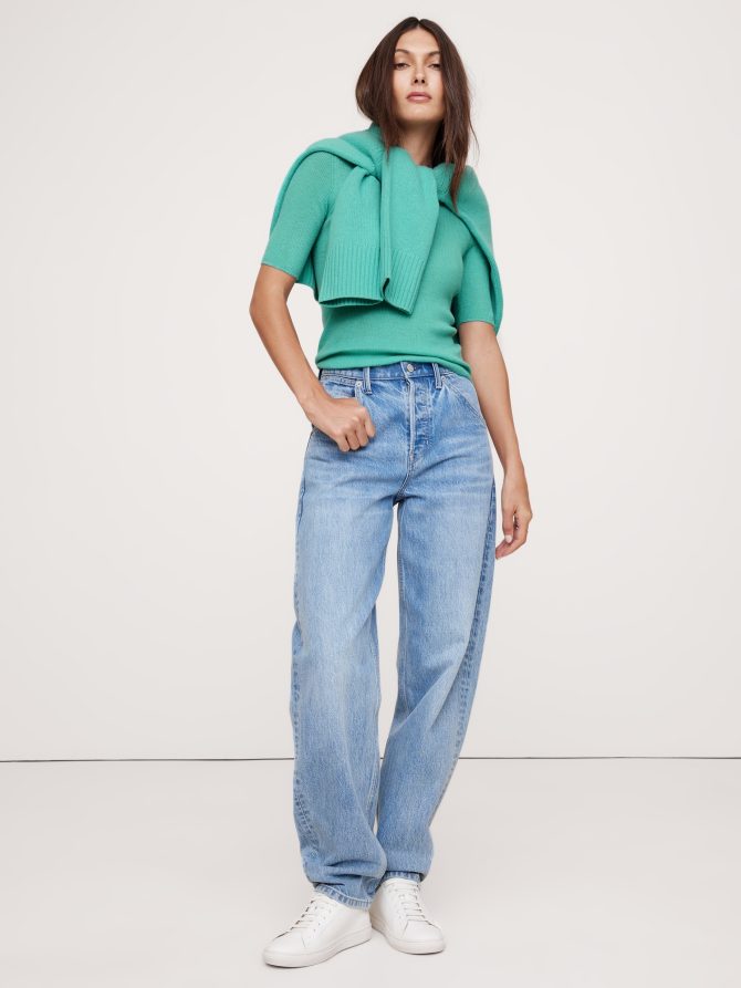 Featherweight Cashmere Scoop-Neck Sweater - Image 3
