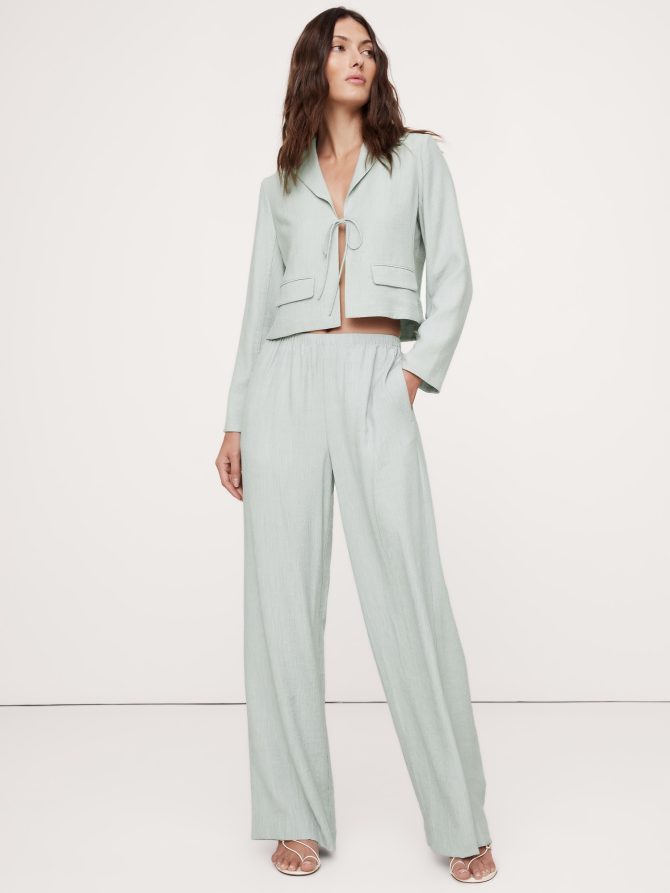 Crinkle Tie-Front Cropped Blazer - Image 4