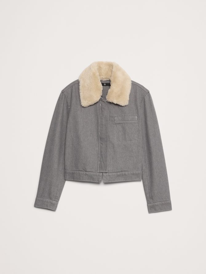 Relaxed Cropped Denim Jacket - Image 4