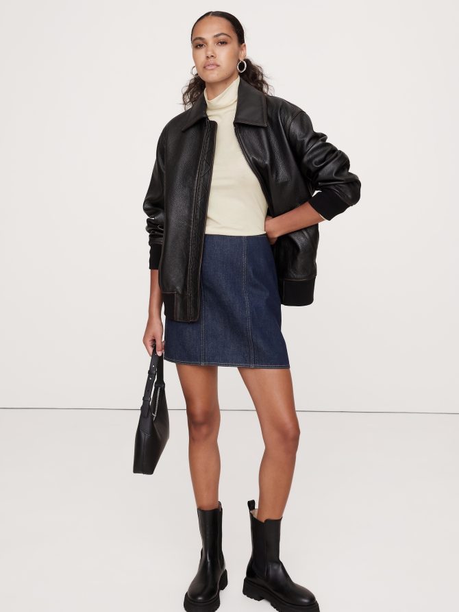 Luxe Wool-Blend Turtleneck T-Shirt - Image 3